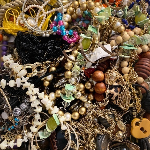 Junk Jewelry Box - Picture 13 of 15